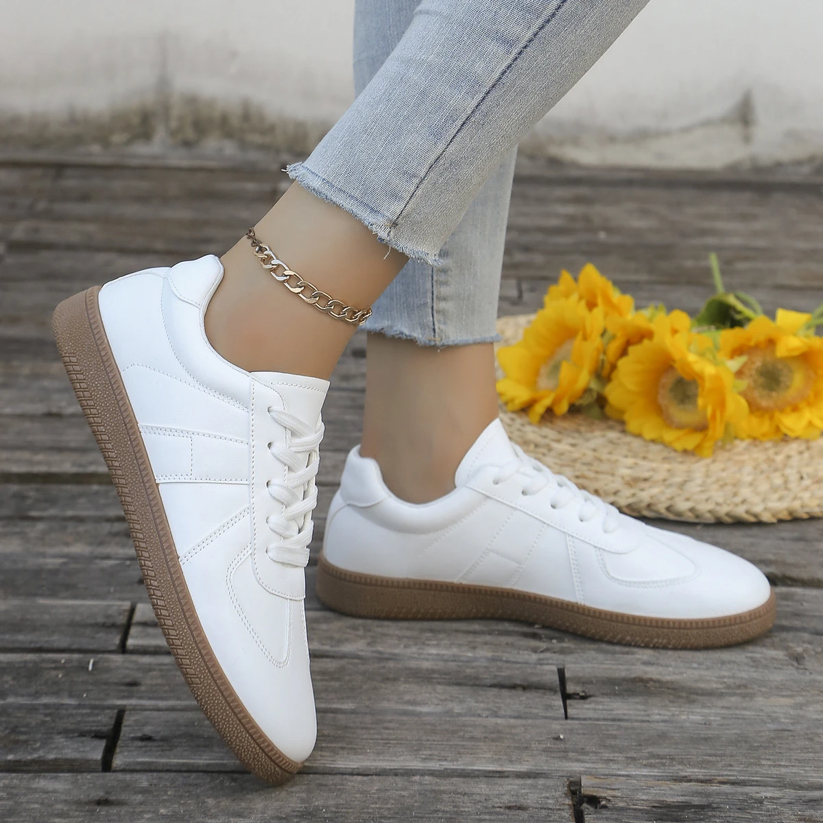 Ladies' casual white sports sh - Sewing Fabric บทวิจารณ์และราคา
