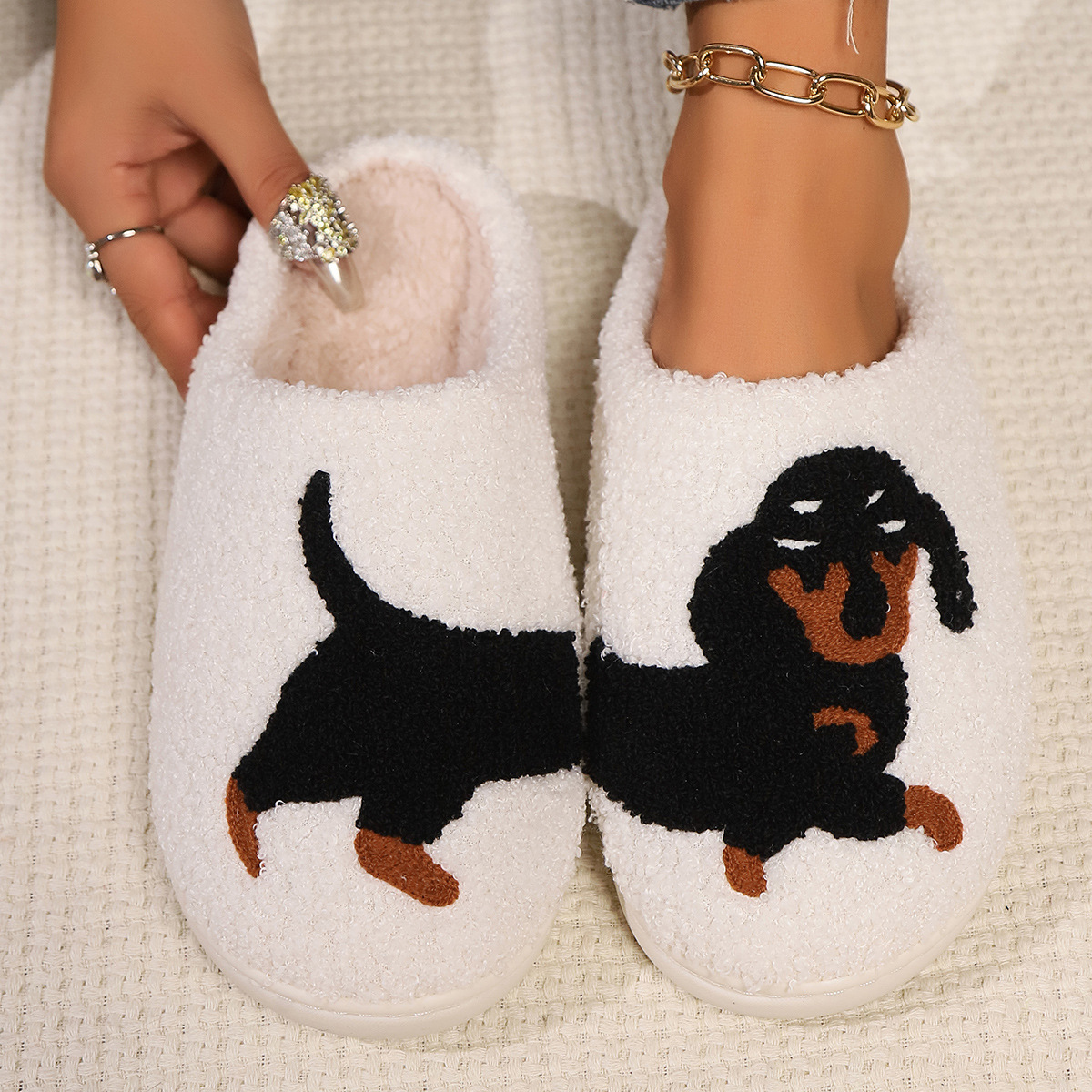 Winter Plush Cute Dachshund Em - Sewing Fabric บทวิจารณ์และราคา